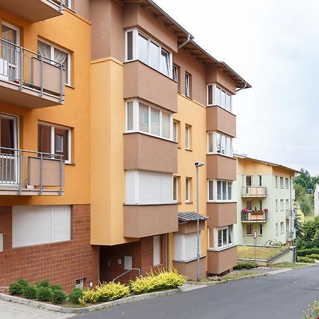 Modern Apartment With 2 Bedrooms Карлові Вари Екстер'єр фото
